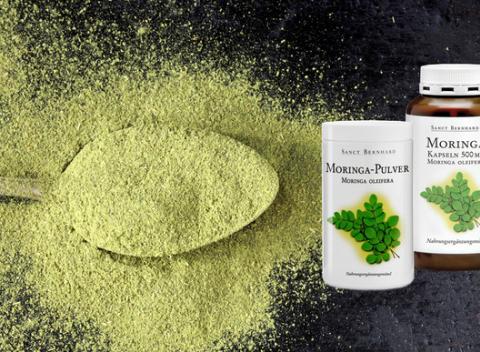 Liečivá Moringa v podobe prášku alebo tabliet. Malý zázrak, ktorý dodá vášmu telu dennú dávku vitamínov a minerálov.  