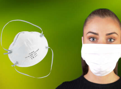 Certifikovaný respirátor FFP2 alebo ochranné rúško - okamžitá doprava.