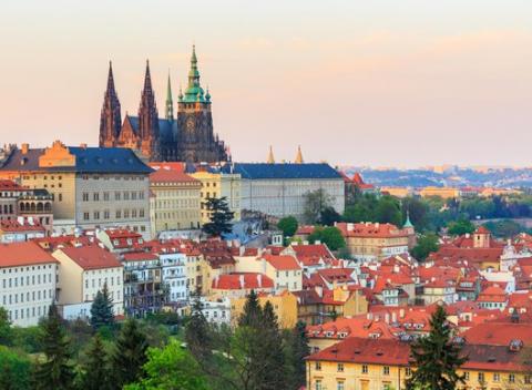 Pohodlie, výborná dostupnosť či výdatné raňajky a ubytovanie v Hoteli Adler*** - ideálna kombinácia pre viacdňový výlet v očarujúcej Prahe.