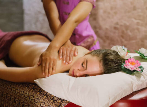 Yen Sabai Thai Massage: Thajská liečivá olejová aromatická masáž.