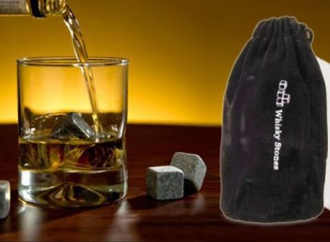 Kamenné kocky majú skutočne funkciu ľadu. Doprajte si chladený drink s kockami váš nápoj nezriedia a nezmenia jeho chuť. 