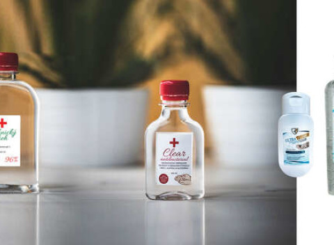 Dezinfekcie, gély alebo 98 % lieh na dezinfekciu. Jedna z najdôležitejších vecí v boji proti vírusom.