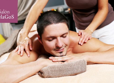 Masáž chrbta s rašelinovým zábalom alebo tepelnou terapiou v salóne HelaGoS v Starom meste.