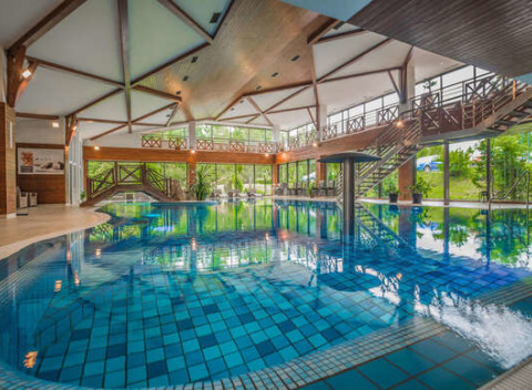 Leto pod štítmi Vysokých Tatier v Kontakt Wellness Hoteli **** s wellness a bohatými aktivitami v okolí.