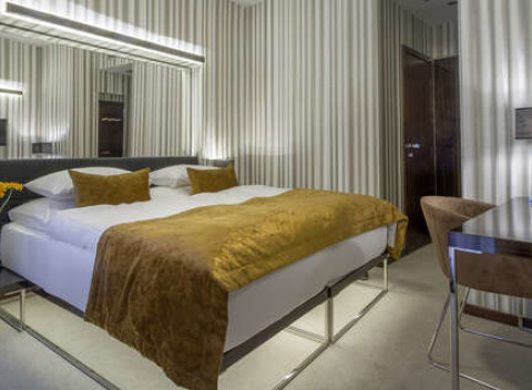 Štýlový pobyt v najužšom dome Prahy: Hotel Clementin**** priamo v historickom centre.