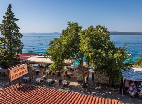 Rodinná dovolenka v letovisku Dramalj len 50 m od mora s ubytovaním v Dependencia Riviera **, 2 deti.