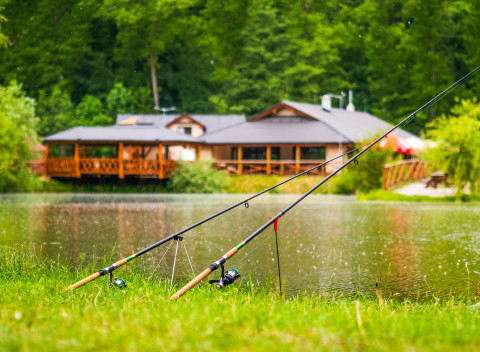 Pobyt v Alexandra Hoteli **** plný zážitkov s wellness, člnkovaním, rybolovom i exkurziou, polpenzia.