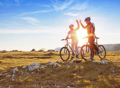 Prebrázdite Donovaly krížom-krážom. Pobyt v apartmánoch v Tajove s požičaním elektrických bicyklov.