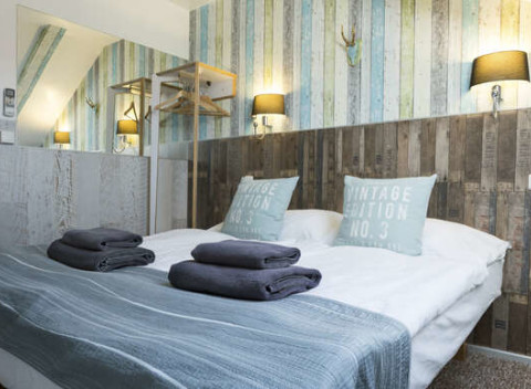 Moderný Royal Court Hotel**** s raňajkami v centre Prahy len 15 min. od Václavského námestia.