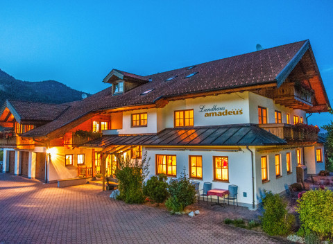 Rakúsko - príroda plná cyklotrás: Hotel Landhaus Amadeus **** s wellness, SommerCard, bicyklom a raňajkami.