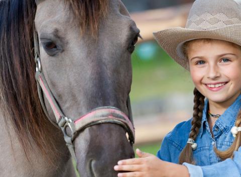 V blízkosti mesta Galanta sa rozprestiera Ranč na Striebornom jazere. Príďte na jesenný westernový pobyt na Ranči v Galante.