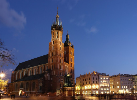 Hotel Petrus v Krakove pri parku kúsok od centra pre 2 osoby. Deti zdarma.