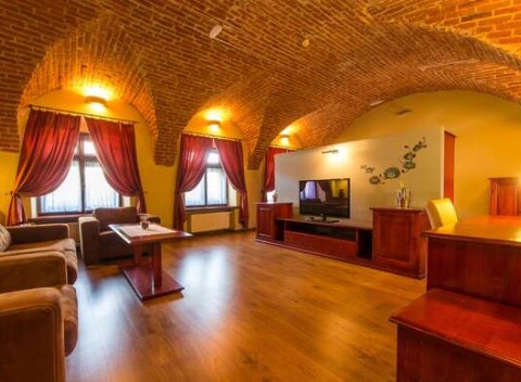 Čarovný Penzión pod kláštorom s raňajkami – skvelé východisko za turistikou v Karpatoch.