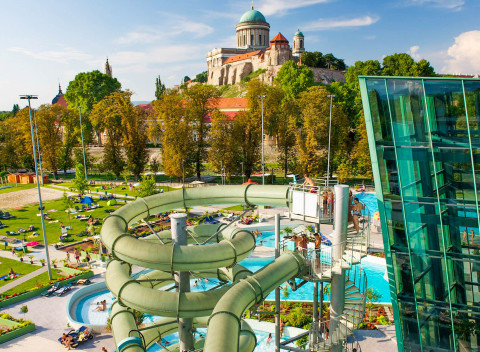 Ostrihom: 4* Penzión Pod Bazilikou so vstupom do termálov, wellness, polpenziou a nápojmi.