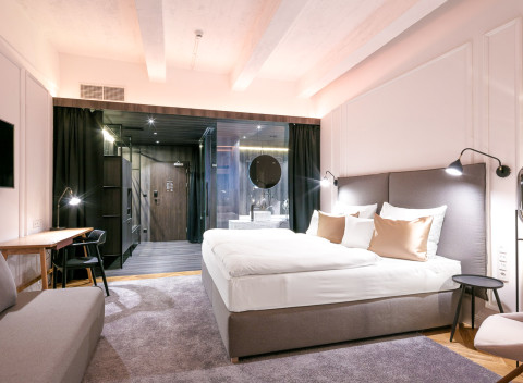 Praha luxusne s výhľadom na Václavské námestie v Pytloun Boutique Hoteli Prague **** s raňajkami.