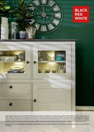 108. stránka Black Red White letáku